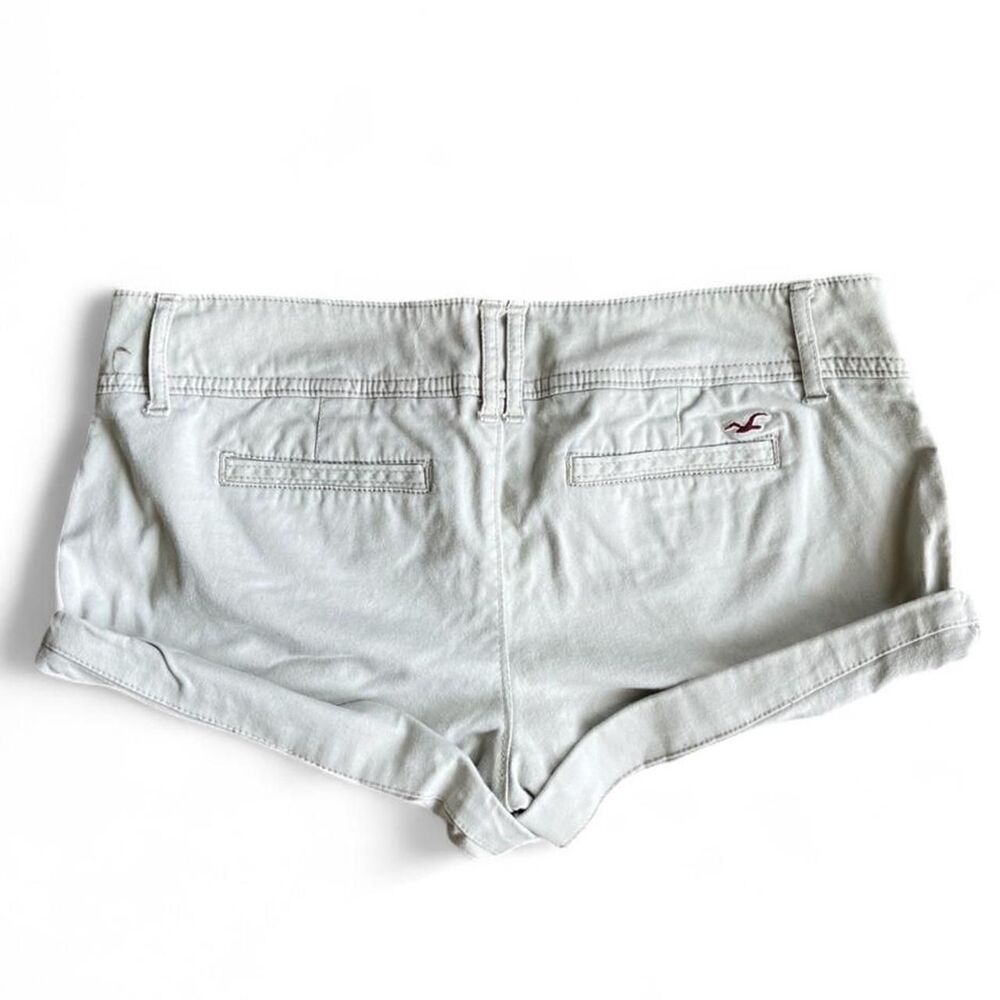 Hollister-co Women's Cream and Tan Shorts